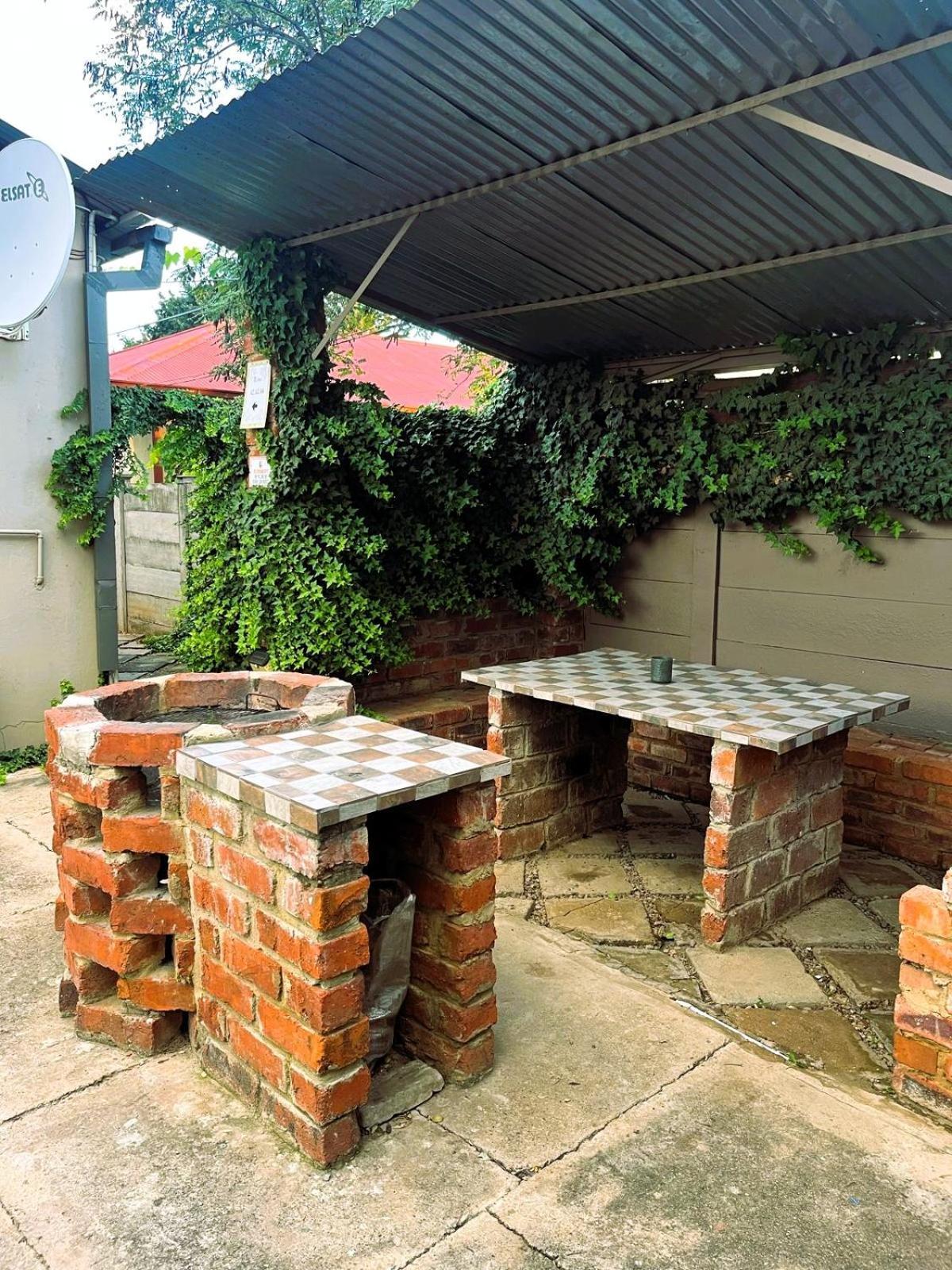Guest house Edenville