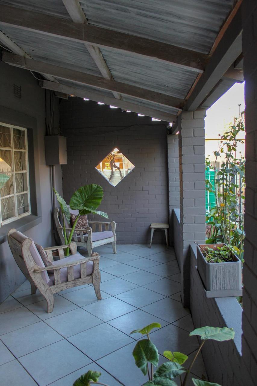 Edenville Guest house *